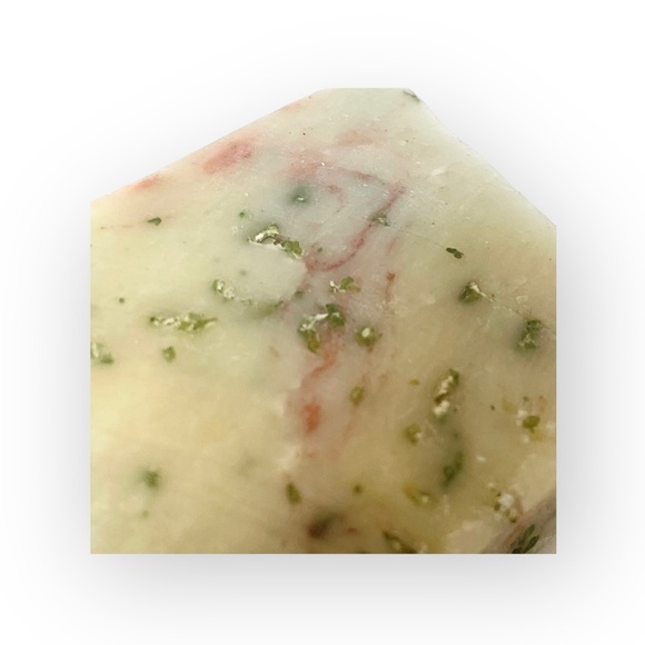 new Handmade Soap Bar ⚘ Spruce + Cranberry ⚘ Smells Delicious ⚘ Gift Self Care ⚘ - Picture 10 of 16